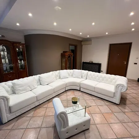 Lägenhet Marco Simone Home Marco Simone